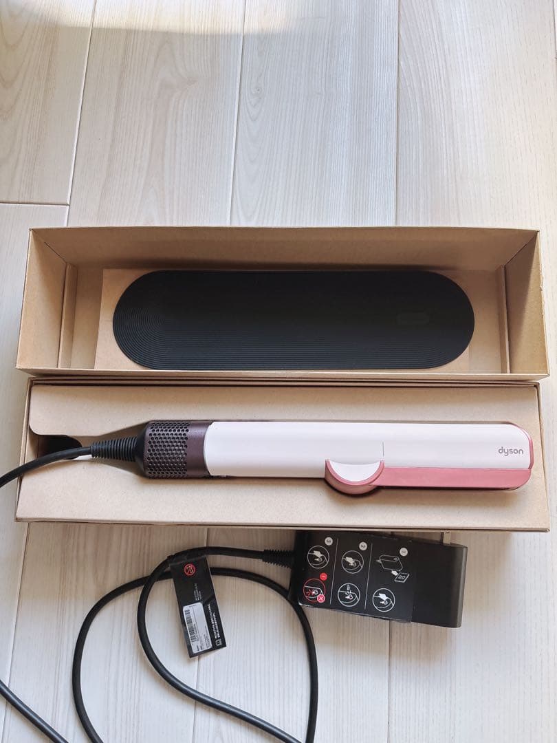 ダイソン　エアストレートairstrait ストレートヘアアイロン