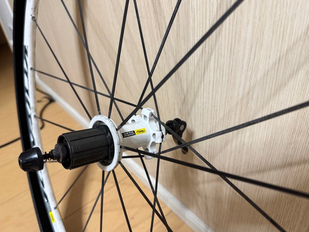 Mavic Ksyrium Equipe 700cホイール　シマノ11速