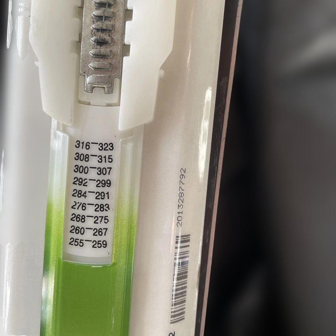 スキー板 エラン　軽量型　146センチ　グリーン ホワイト ビンディングつき