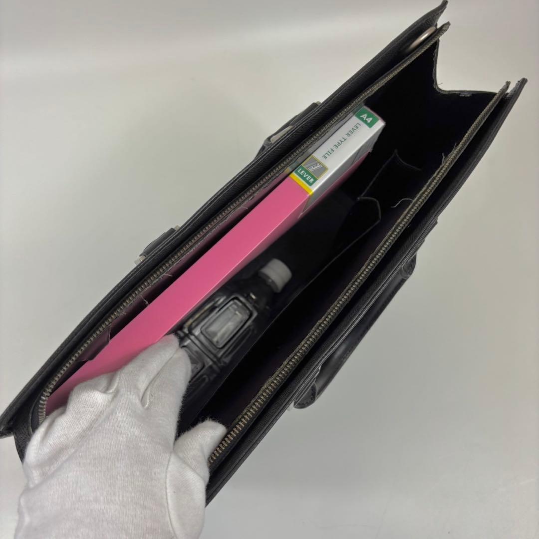 美品 ルイヴィトン タイガ ポルトドキュマン ロザン アルドワーズ ブラック