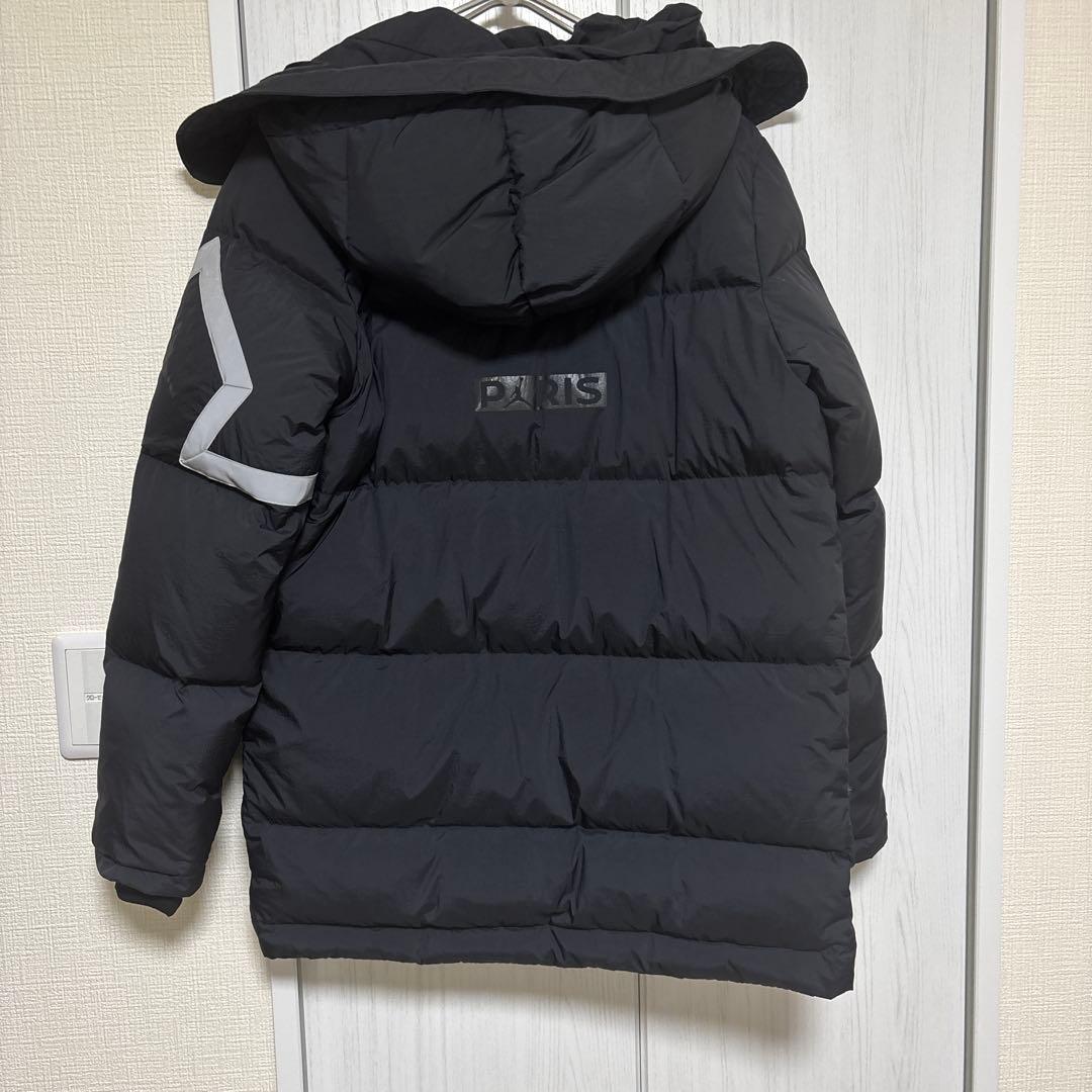 パリサンジェルマン　ナイキ　ダウンジャケット