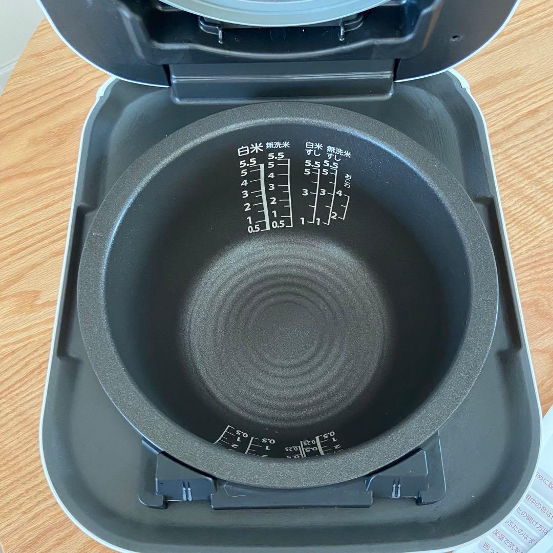 もも東芝 2025年モデル炊飯器 5.5合炊き RC-10HGX(W)