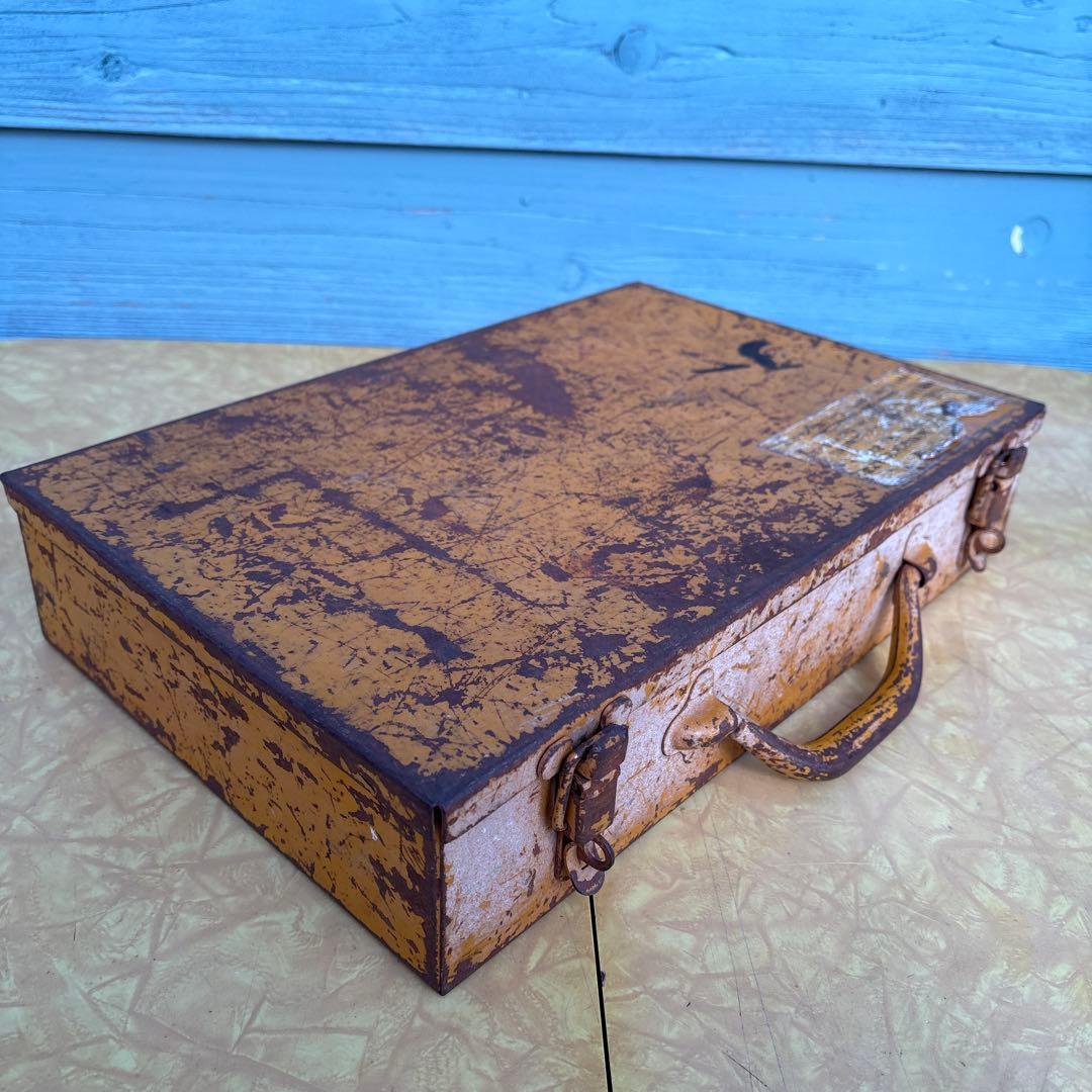 USA VINTAGE メタルキャビネット 工具箱 パーツケース