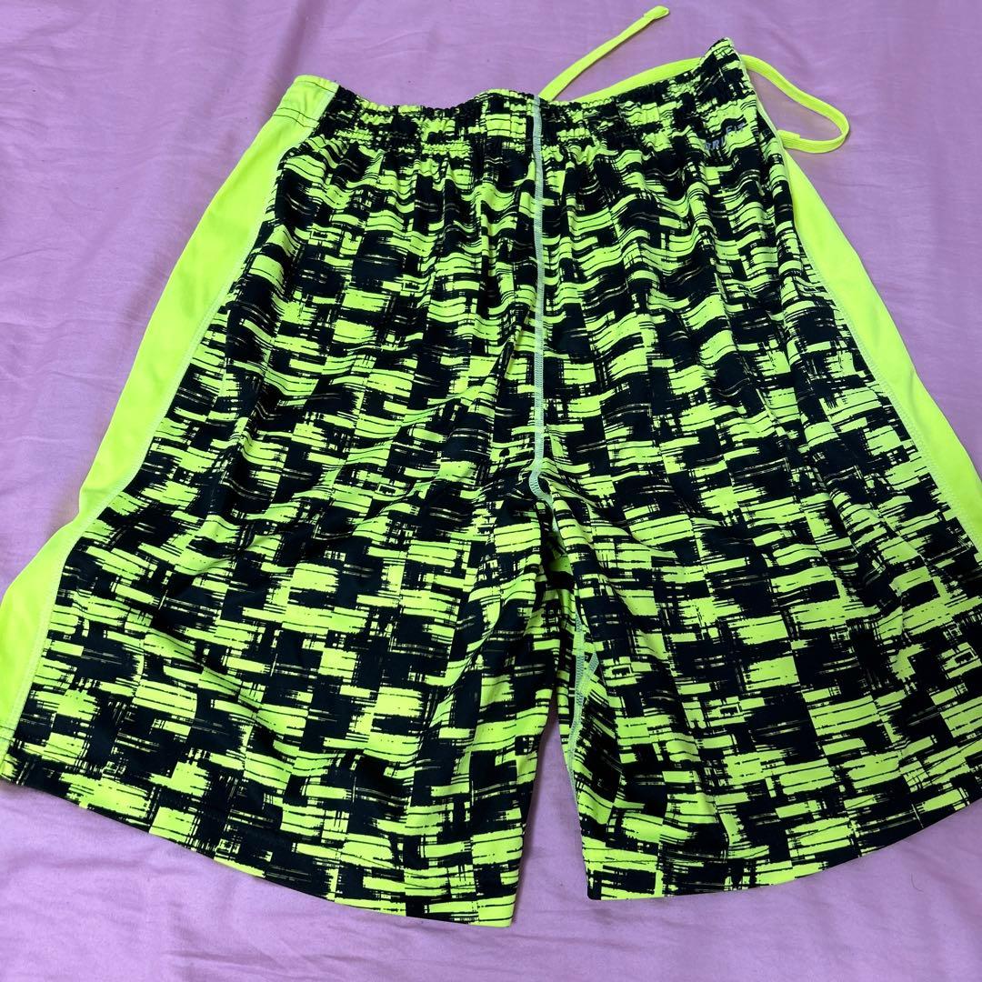 ①ボディボード2種類②カバー③RLビーチサンダル④NIKEハーフパンツ2種類他