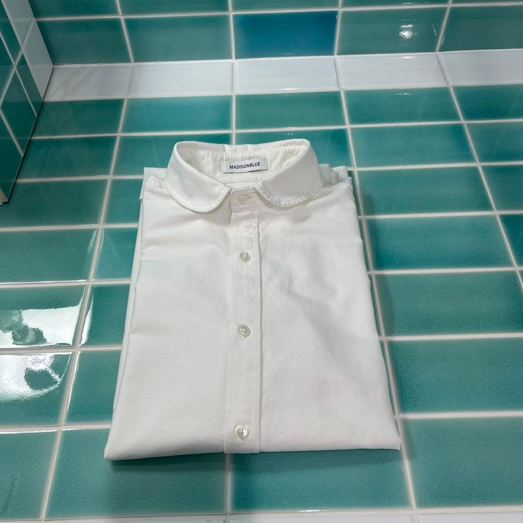 MADISONBLUE ホワイト長袖シャツ 03サイズ　丸襟