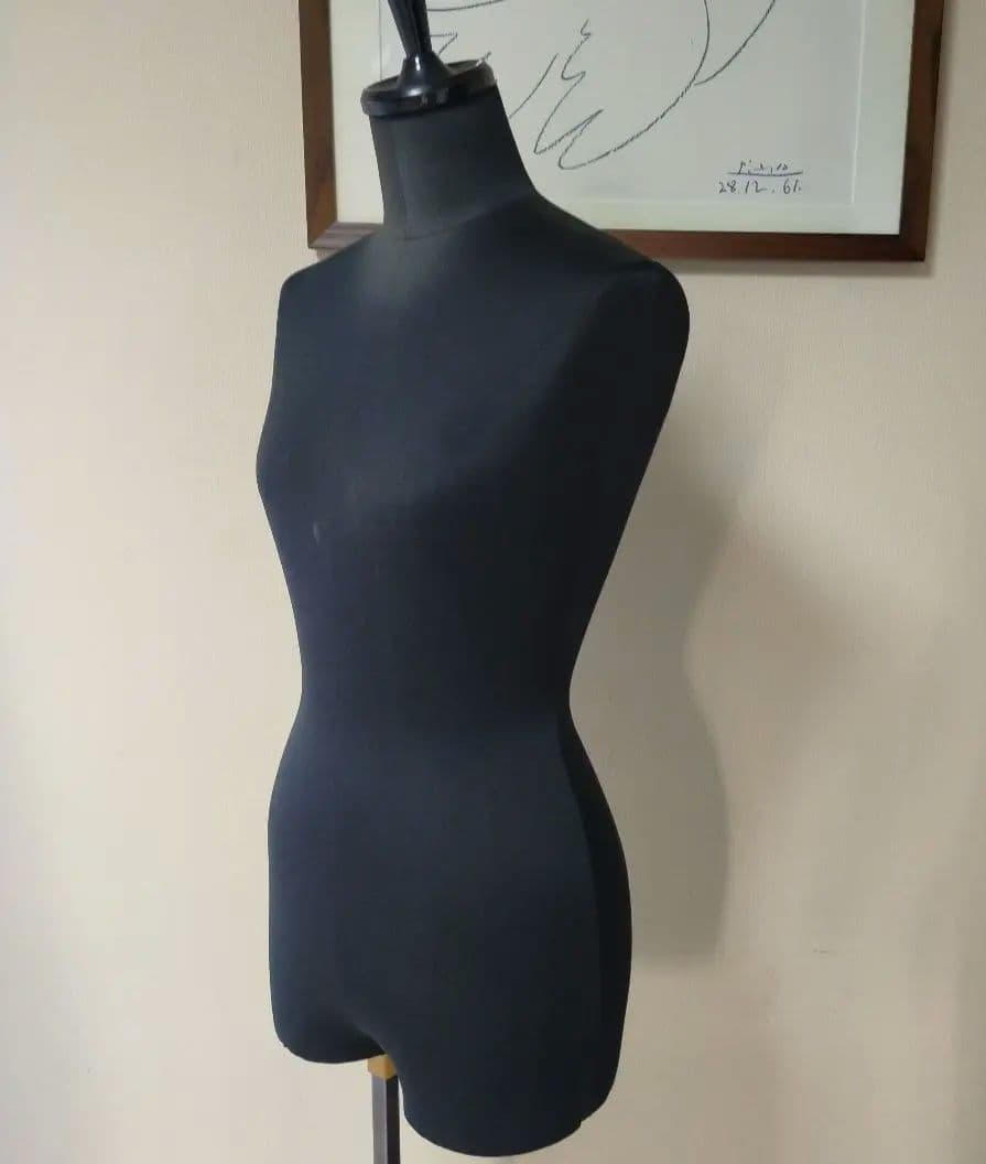 値段を下げました。女性用トルソー ブラック