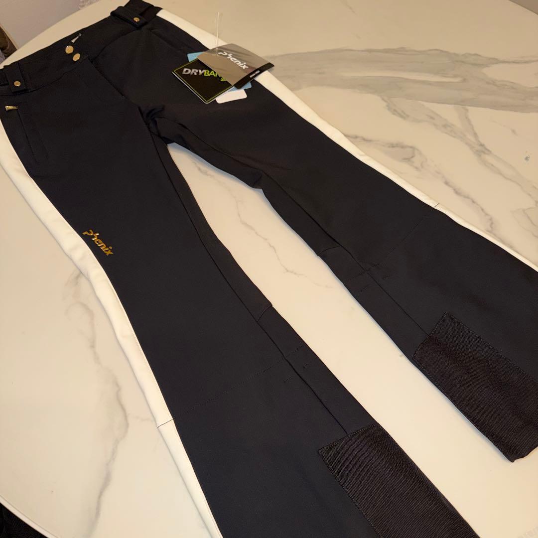 定価11万4000円 新品タグ付きPhenix スキーウェア上下セット Sサイズ