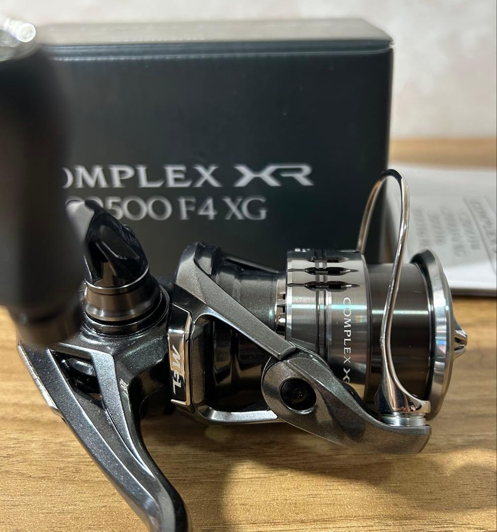 【格安】シマノ25 COMPLEX XR C2500 F4 XG