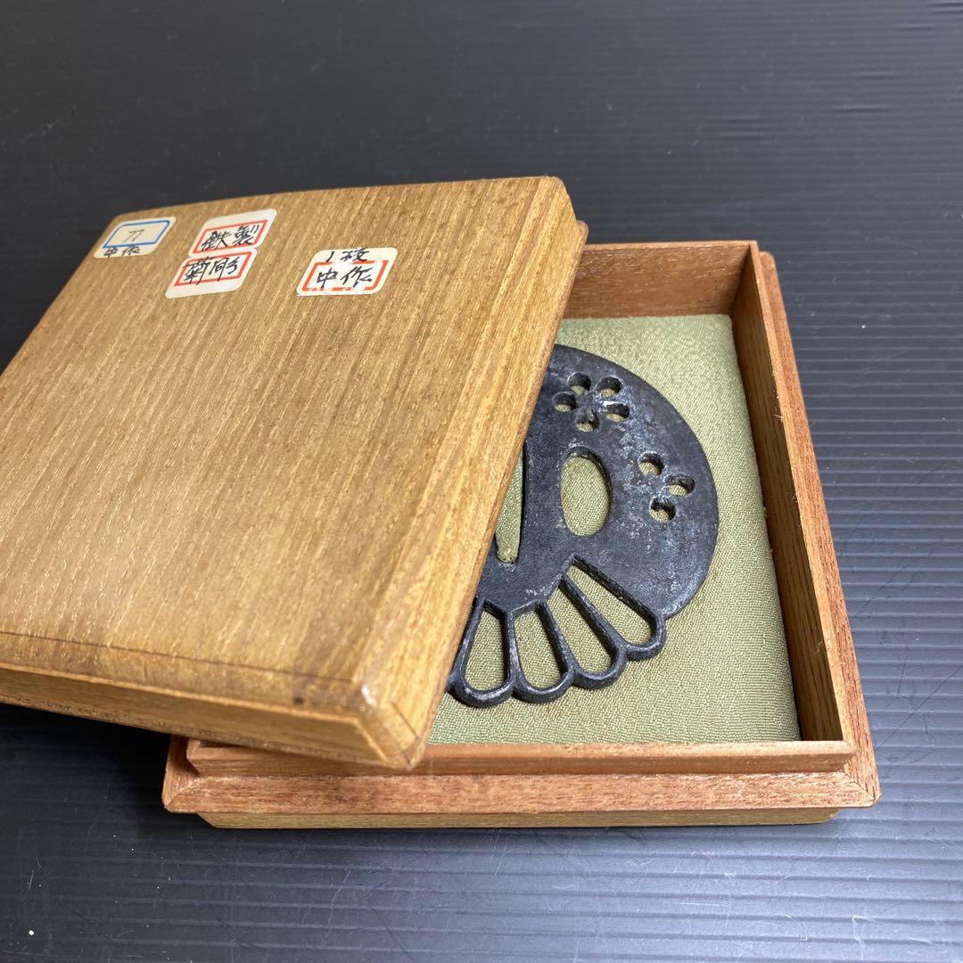 江戸時代　透かし鍔　94g 東さ7-1012☆2F