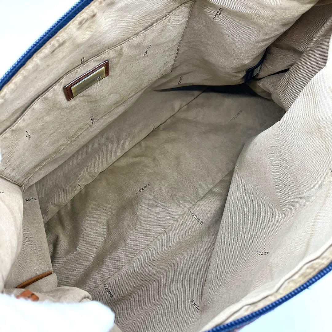 【FENDI】メッセンジャーバッグ　デニム　ロゴ　ブルー系