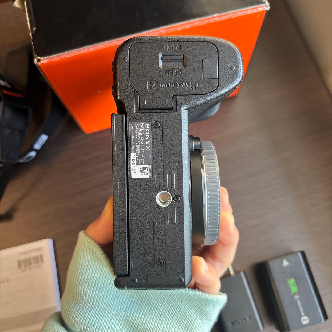 【美品】SONY α6700 ボディ 本体＋付属品