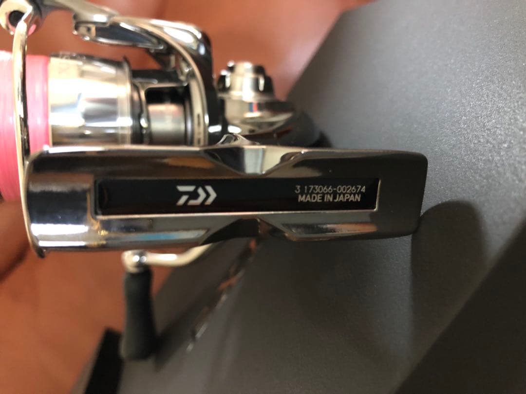 【8時間のみ使用】Daiwa EXIST SF2000SS-P スピニングリール