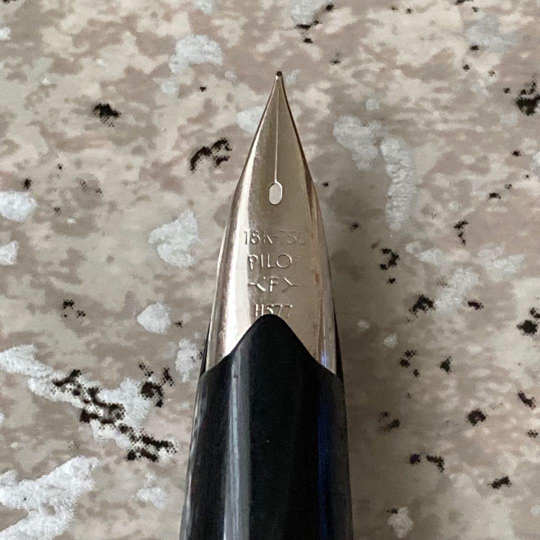 #214 オーバーホール済み 万年筆 PILOT 半格子 Elite 18k