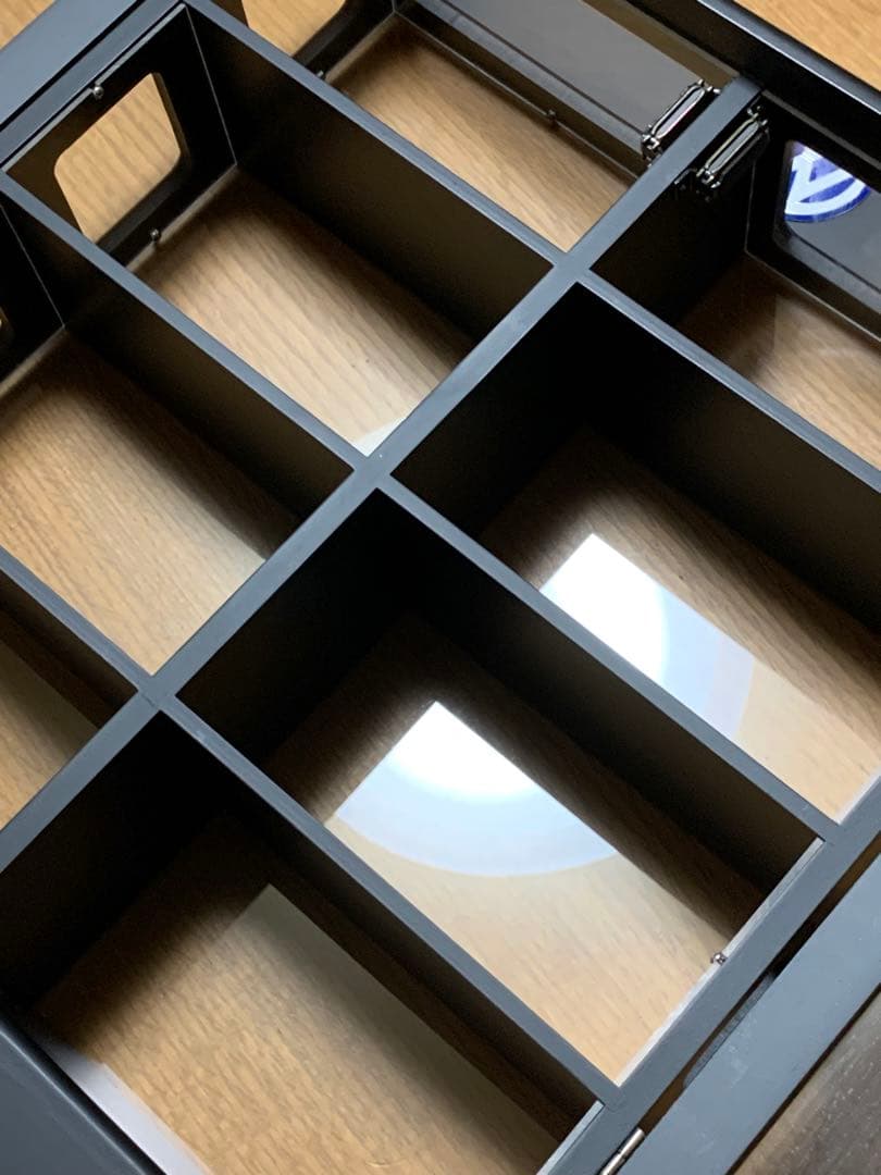 VW フォルクスワーゲン特注製　ミニカー飾りケース　1/43 ８台収納　未使用