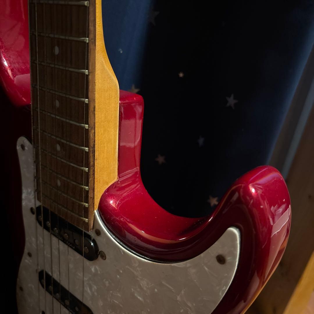 エリオス赤いエレキギター Snyder Maxピックアップ