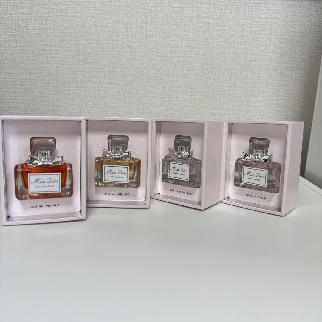新品 Dior ミニ香水 4個セット