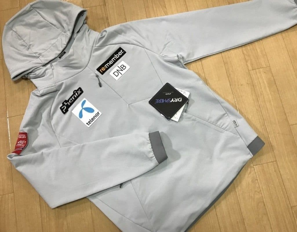 新品タグ付  PHENIX Norway Alpine Team パーカー S