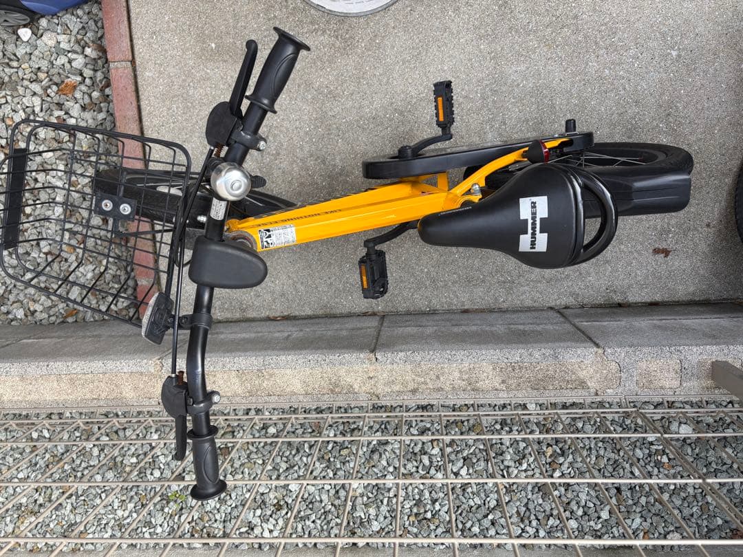 送料込み　HUMMER 子供用自転車 ジュニアサイズ 前バスケット付き16インチ