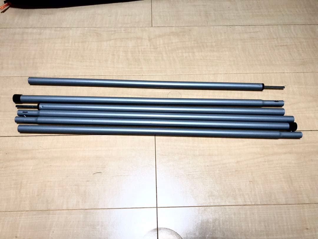 2〜3人用テントセット(テント本体、別跳ね上げポール、ペグ、グランドシート)