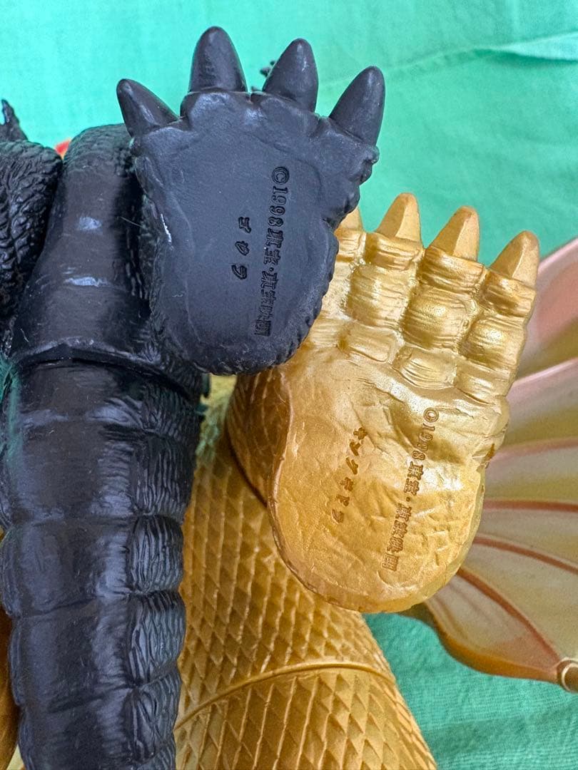 1998 ゴジラ、キングギドラ　ソフビ