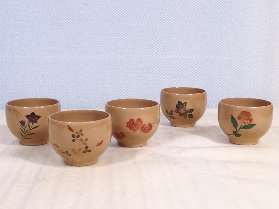 【未使用】輪島塗 塩安製 白漆 絵変わり蒔絵 湯吞 5客 湯吞茶碗 茶器/漆器