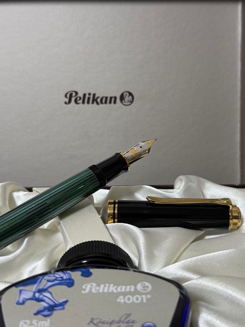 試筆のみ　M800 18c ゴールド　M ペリカン　万年筆　緑縞　バイカラー