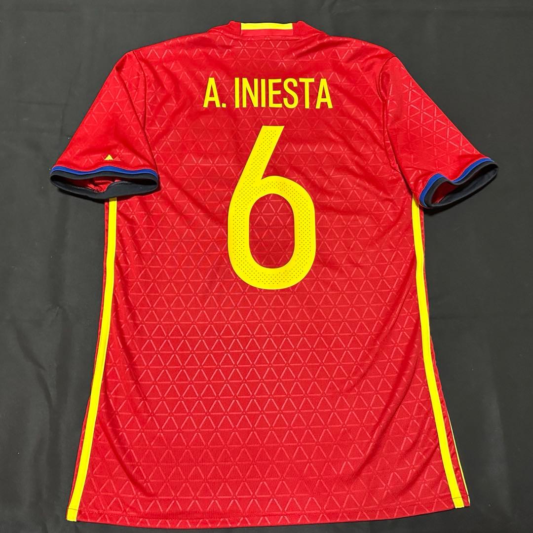 【正規品／美品】スペイン代表 ホーム2016 ユーロモデル 6 イニエスタM