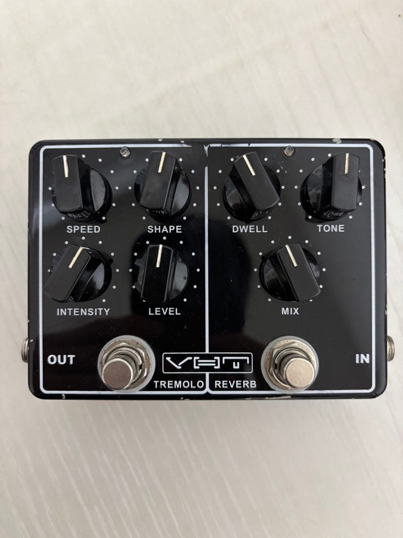 ギター vht Melo-Verb Tremolo+Reverb Pedal
