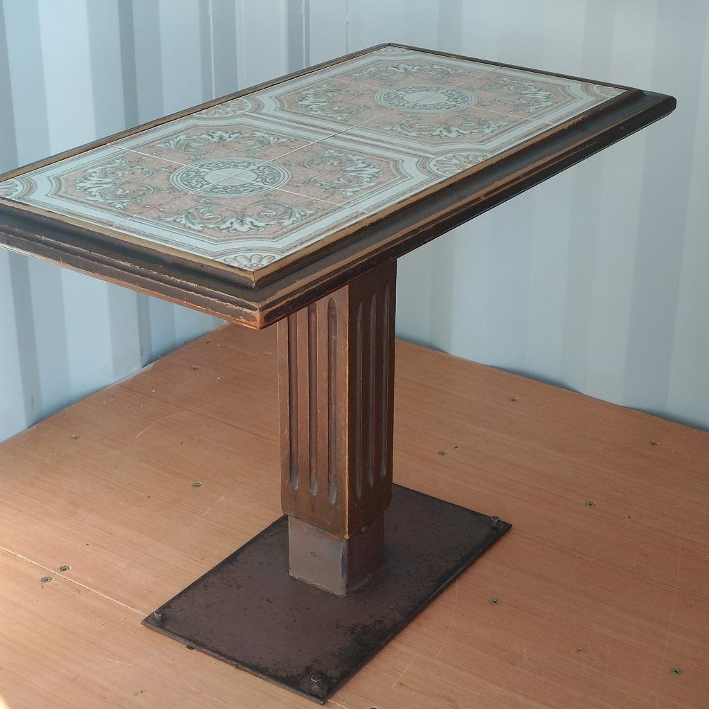 レトロモダン　カフェテーブル　国産