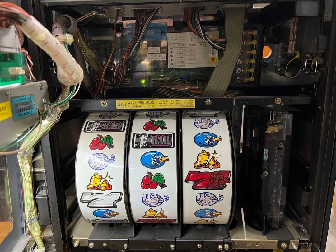 パチスロ実機 ルパン三世 the 3rd 銭形 不二子 不要機 鍵付き