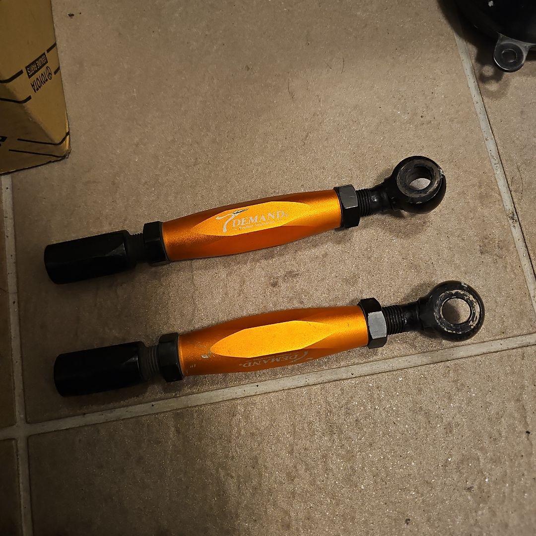 マークX DEMAND タイロッド オレンジ