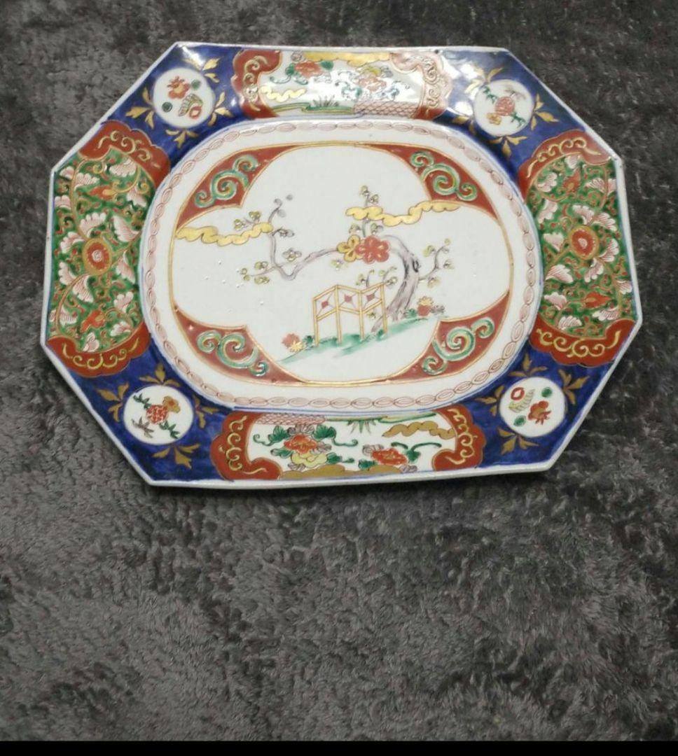 古伊万里　染錦八角皿です