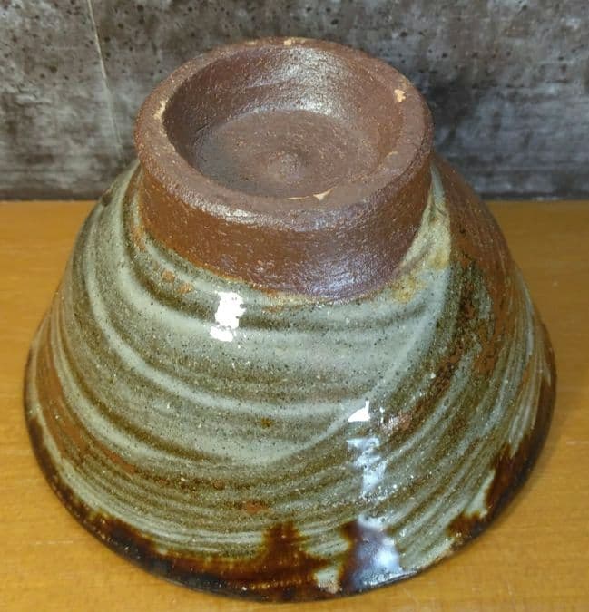 人間国宝 金城次郎 魚紋ぐい呑 栞 共箱 美品 やちむん 壺屋焼 壷屋焼