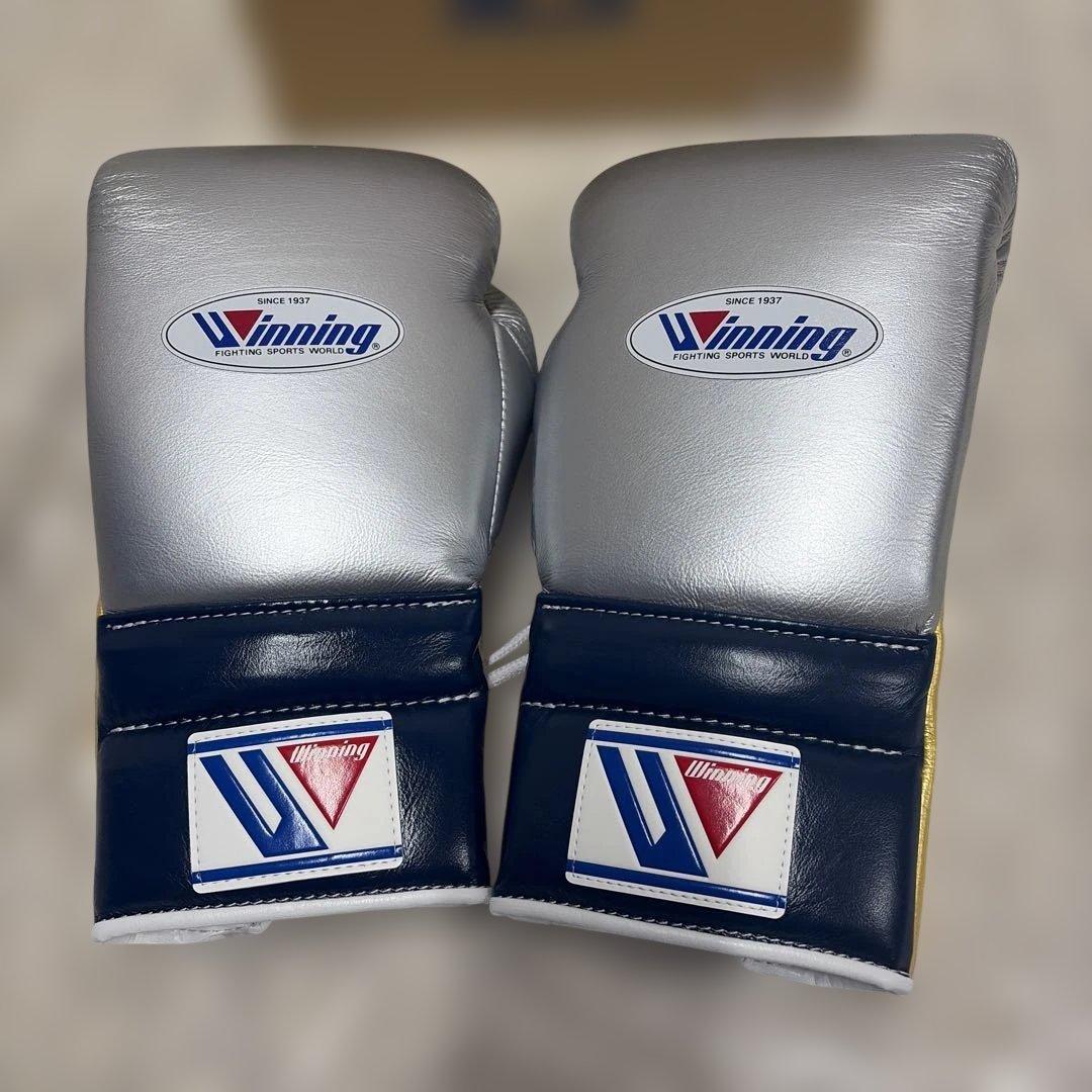 は*ち様 新品Winning ボクシンググローブ 14 oz シルバー/ゴールド