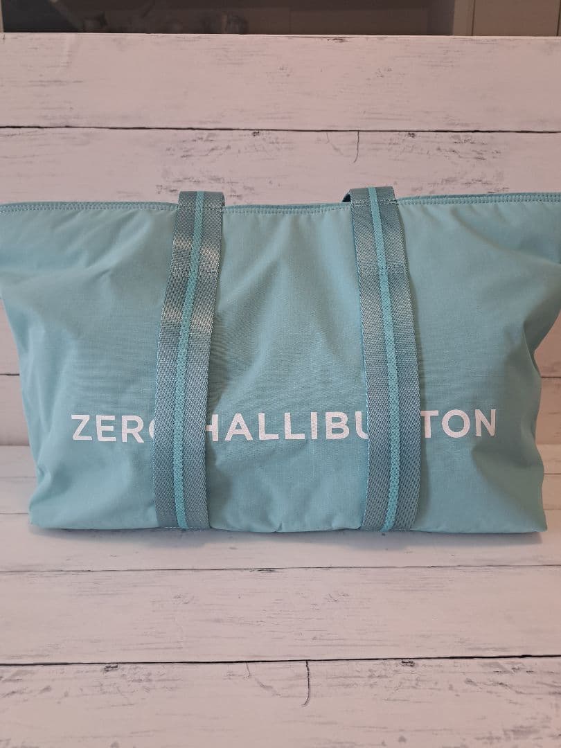 ZERO HALLIBURTON 水色トートバッグ