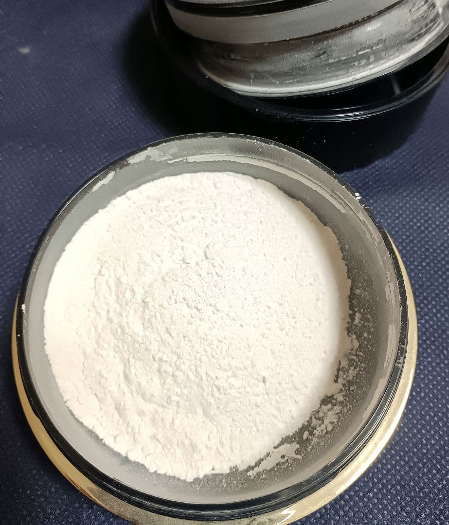 クレドポーボーテ　プードルトランスパラントn M(1 ライト)