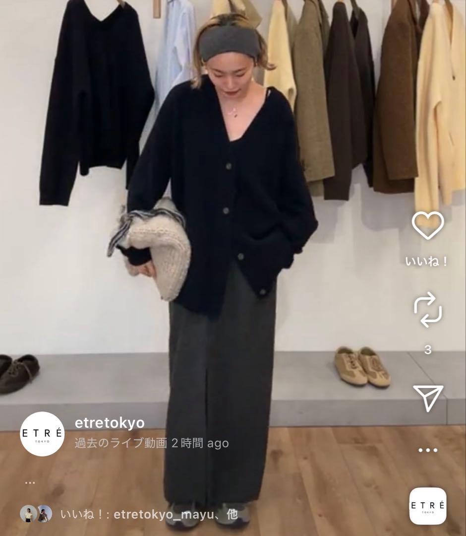 ミドルゲージＶネックニットカーディガン　エトレ　ネイビー