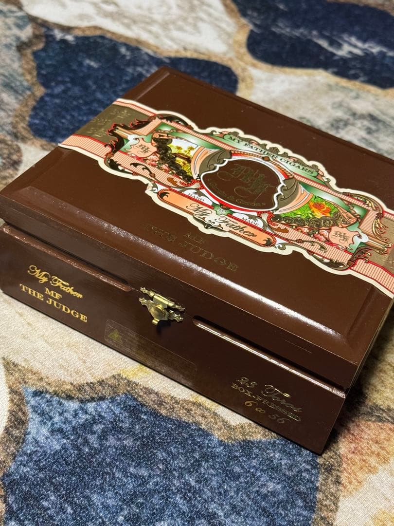 nemuri様お取り置き 海外紙ものセットシガーBOX付 大量まとめ売り