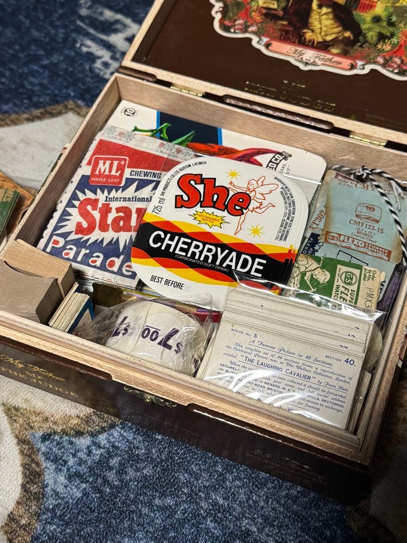 nemuri様お取り置き 海外紙ものセットシガーBOX付 大量まとめ売り