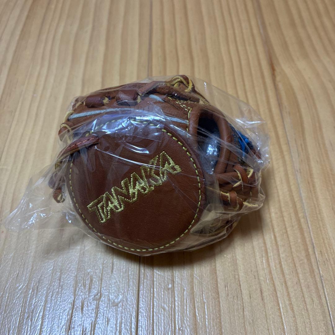 田中将大 日米通算200勝達成記念ミニチュアグラブ CLUB GIANTS