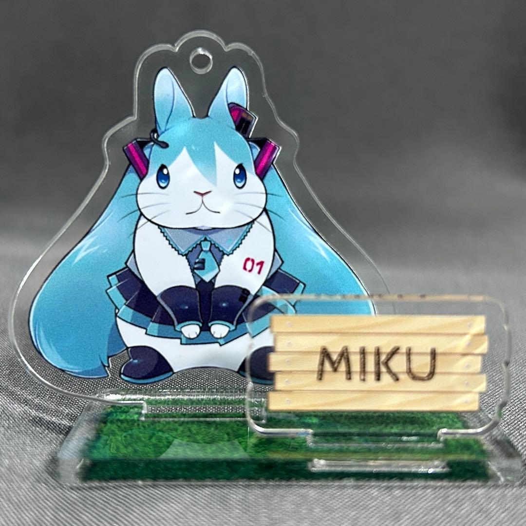 初音ミク×井口病院コラボ アクリルスタンド 兎 うさぎ