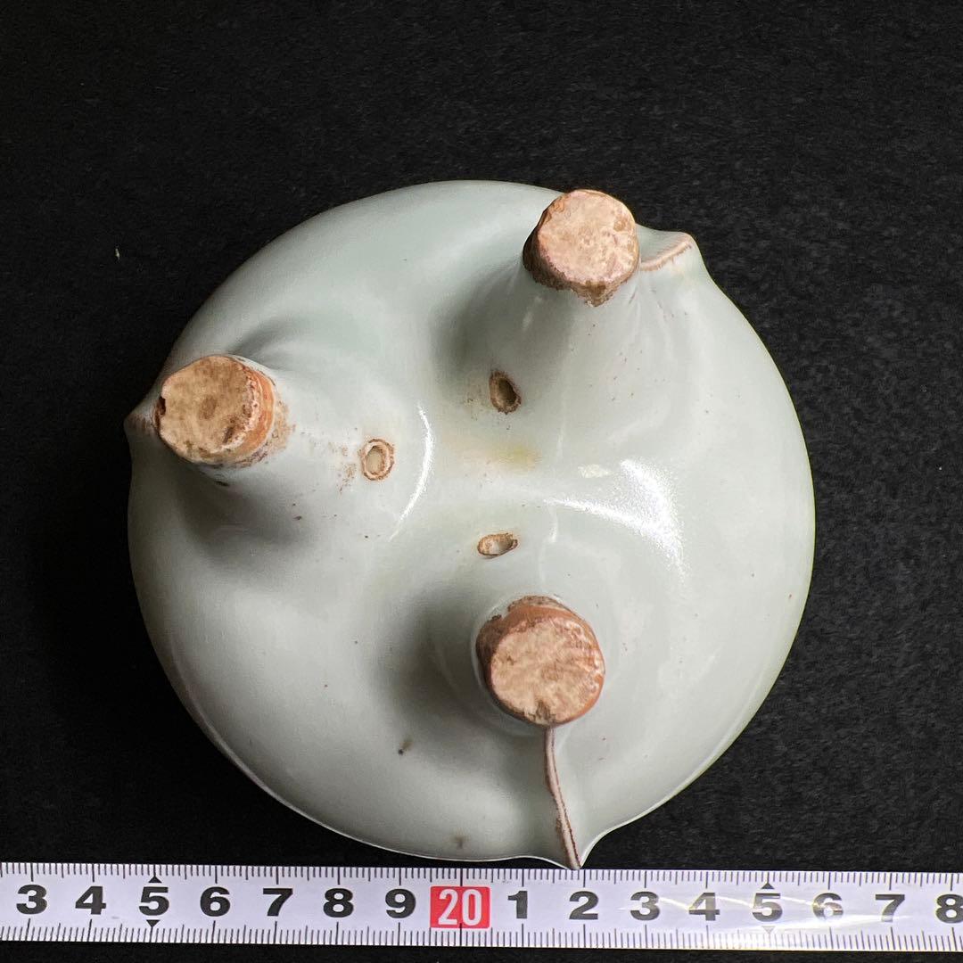 中国明時代　龍泉窯　白砡摘唐木台青磁香炉　木箱付　東Y8-0128☆2Fトカサ