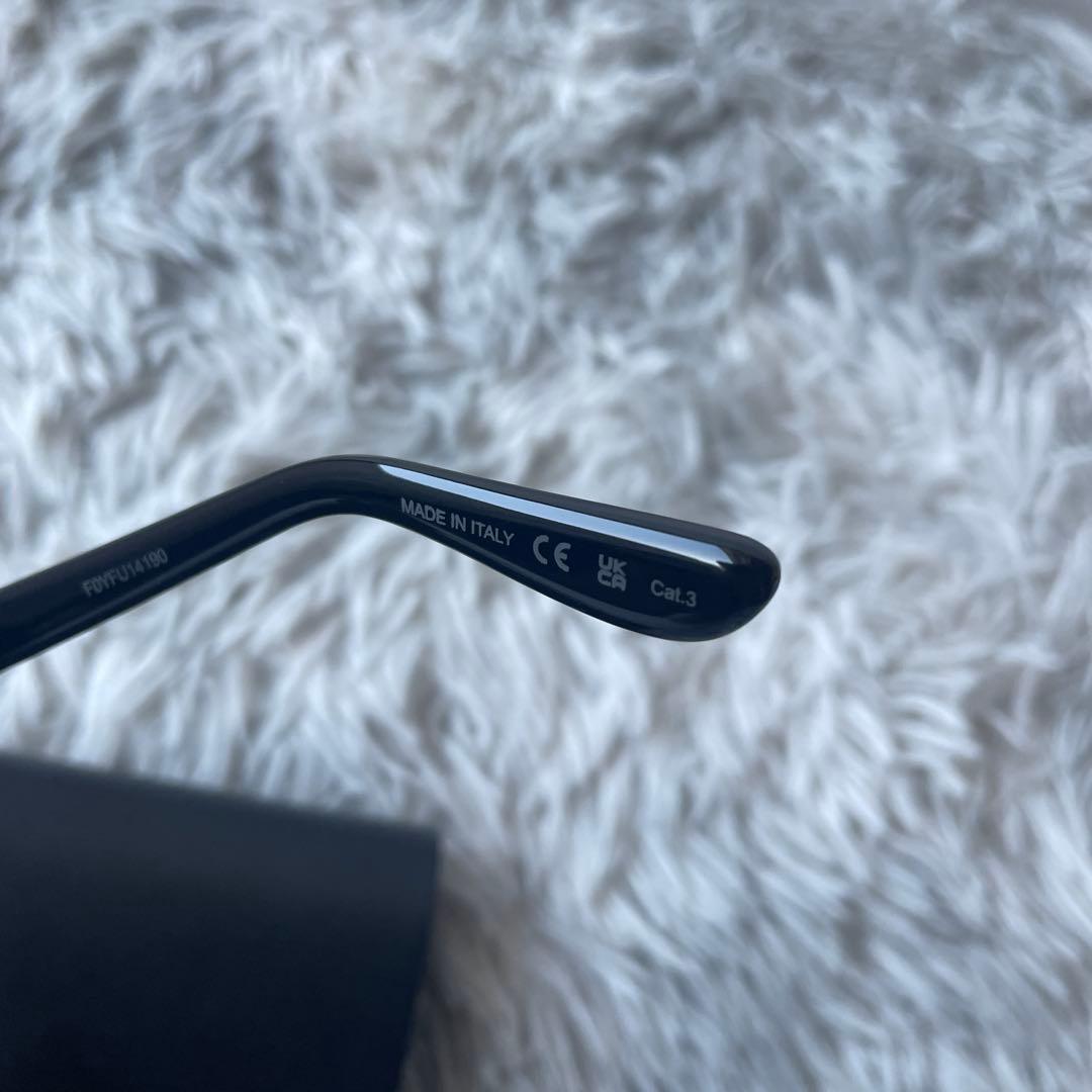 【美品】サンローラン サングラス SL M15