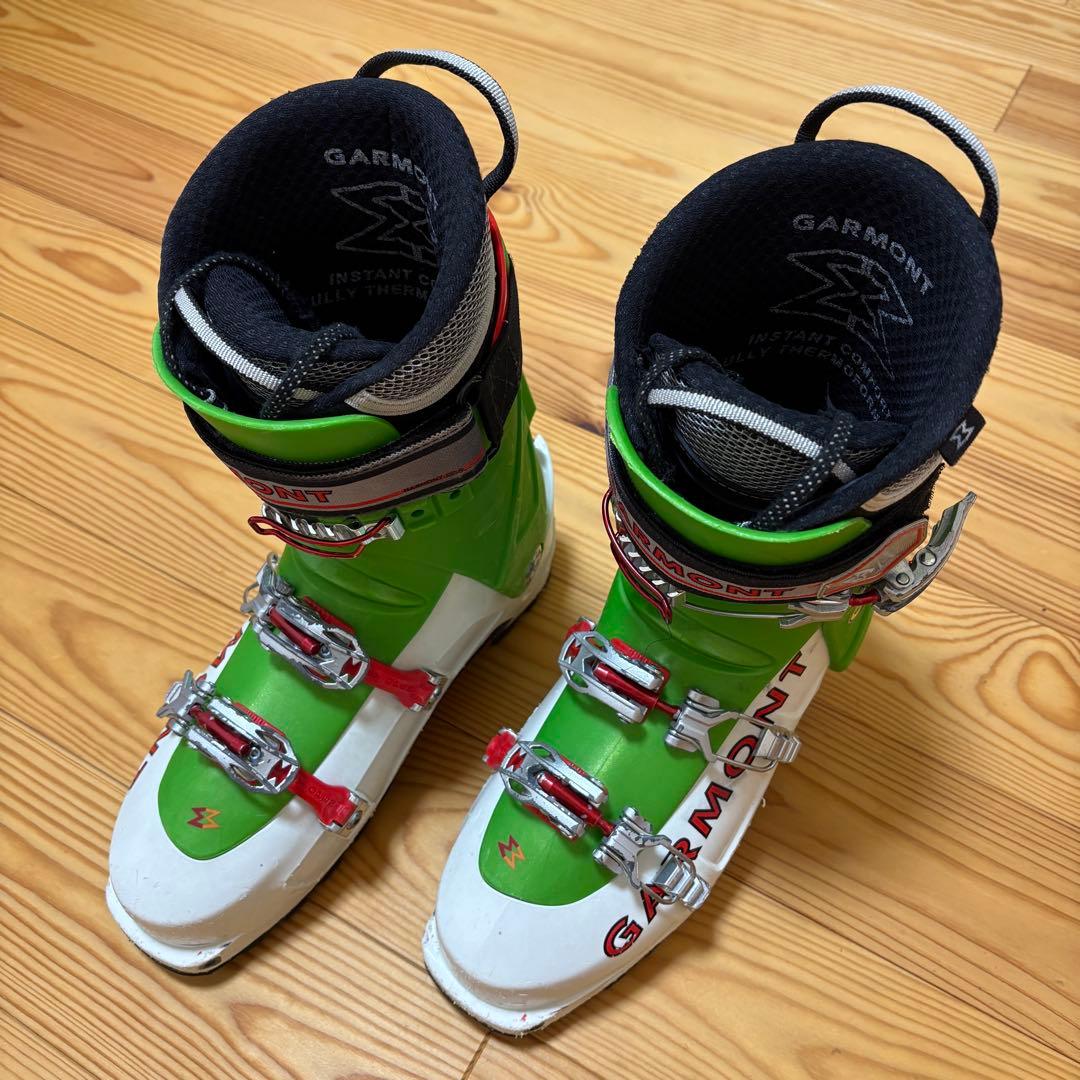 バックカントリー用！軽量スキーブーツ / GARMONT ORBIT