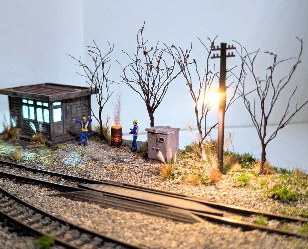 か*さ様 Nゲージ・ジオラマ展示台【昭和の秋、貨車留置線】※DE10、貨車付き