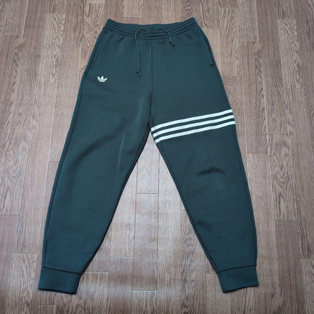 adidas　ジャージ　緑　上下セット売り