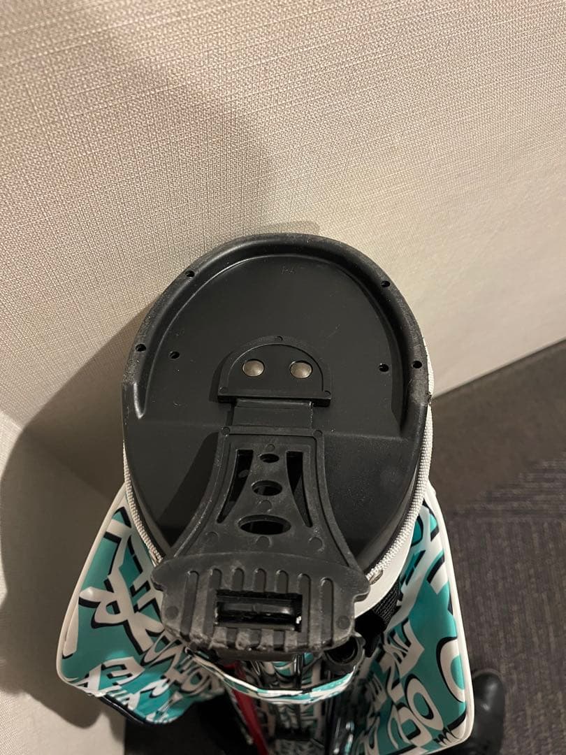 クランク　スタンド型キャディバッグ➕ボールポーチ(距離計入れ)➕フック付きタオル