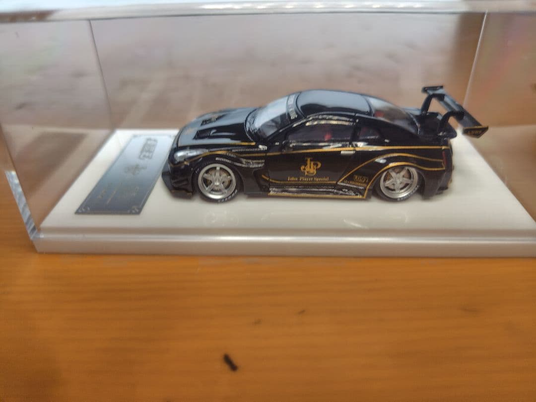 デーモンキング　チェイス 1/64 スカイライン　GT-R35 LBWK