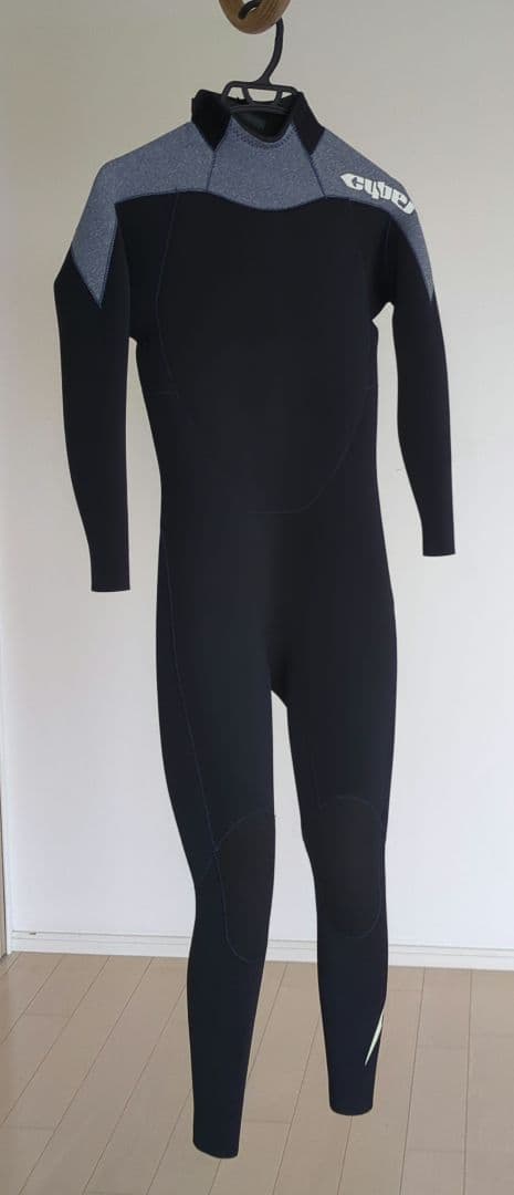 cyber フルスーツ ブラック/グレー