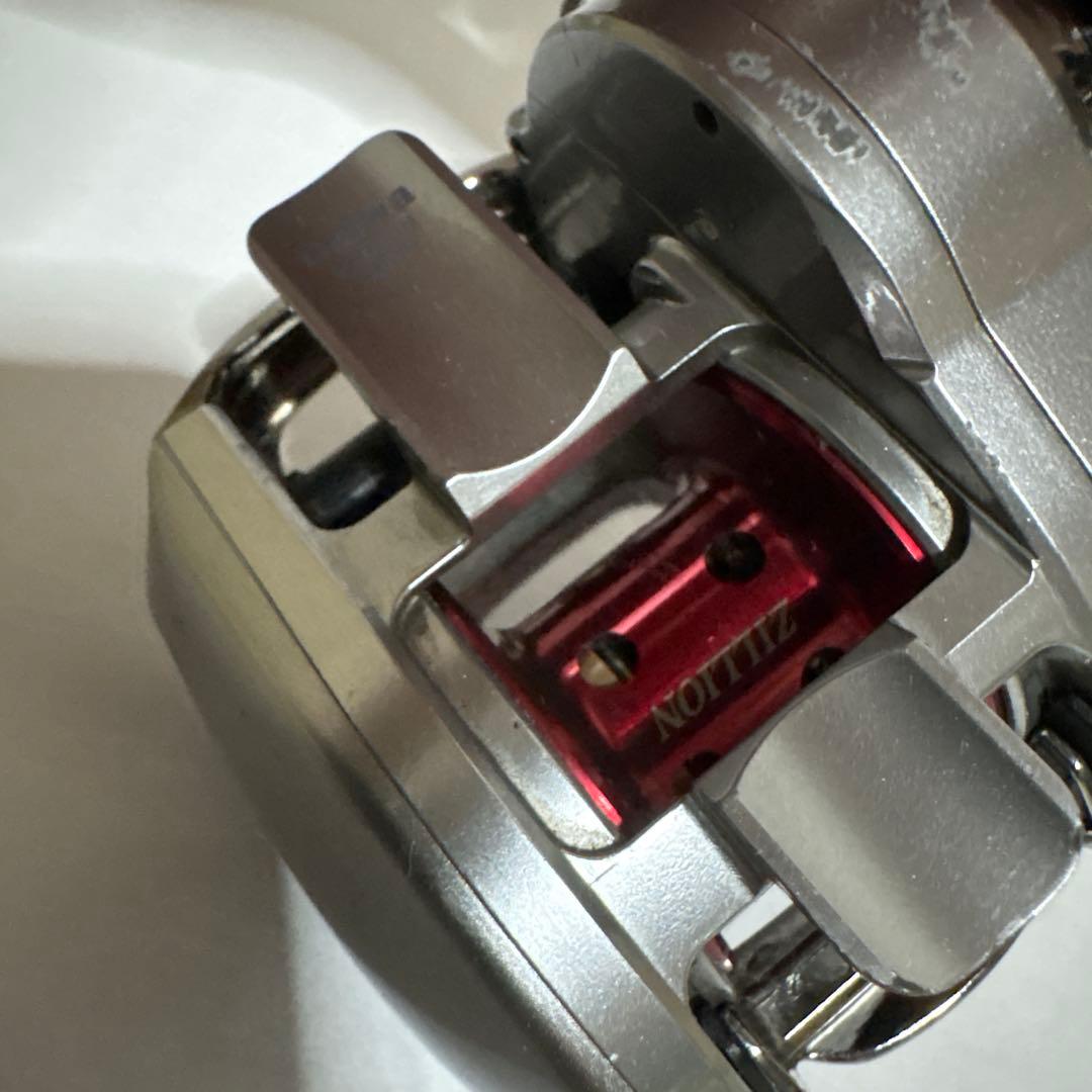 チーム　ダイワ　TD ジリオン　100SHL 7.1 釣具　ルアー　リール